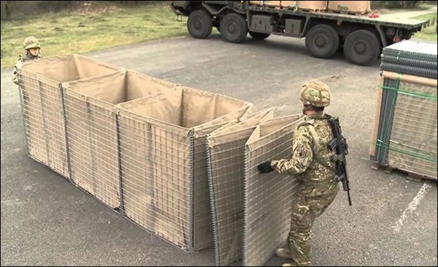 Defensive metal gabion blast wall